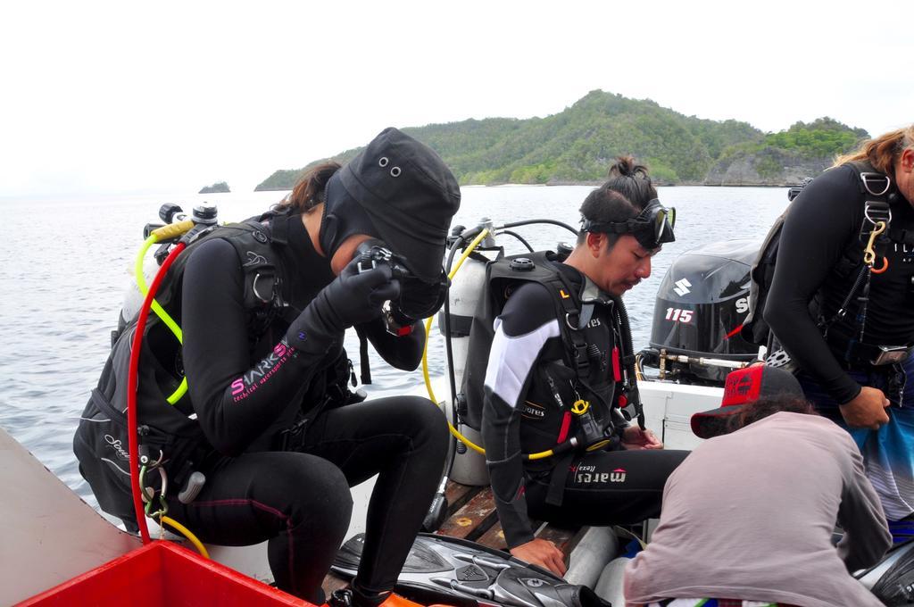 Raja Ampat Dive Resort Tapokreng Eksteriør bilde
