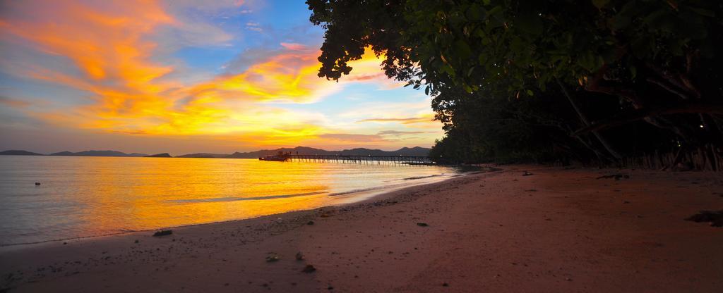 Raja Ampat Dive Resort Tapokreng Eksteriør bilde