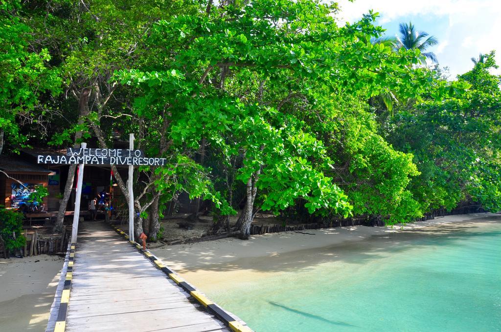 Raja Ampat Dive Resort Tapokreng Eksteriør bilde