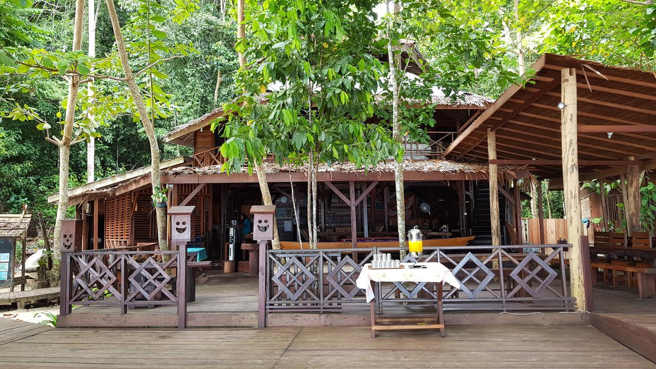 Raja Ampat Dive Resort Tapokreng Eksteriør bilde